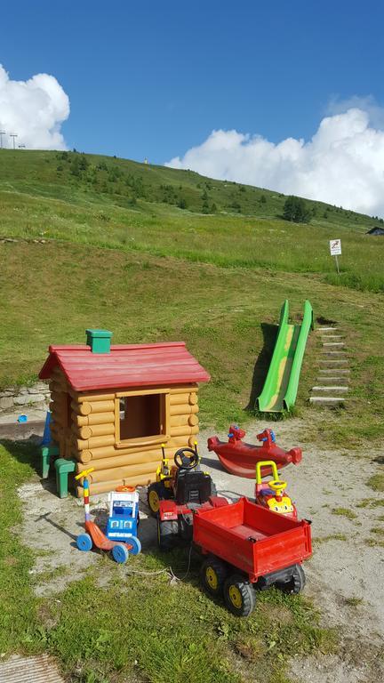 Albergo Bucaneve Campodolcino Buitenkant foto