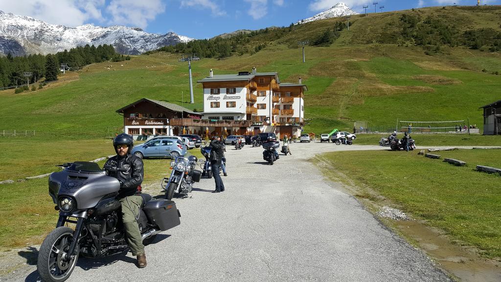 Albergo Bucaneve Campodolcino Buitenkant foto